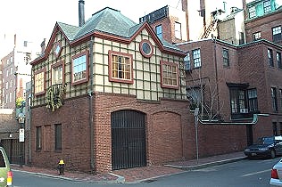 Deutsch House at Beaver Street/Beaver Place